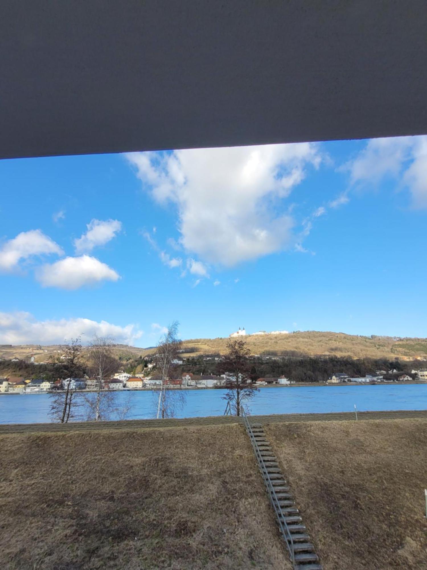 Apartment An Der Donau Krumnussbaum ภายนอก รูปภาพ