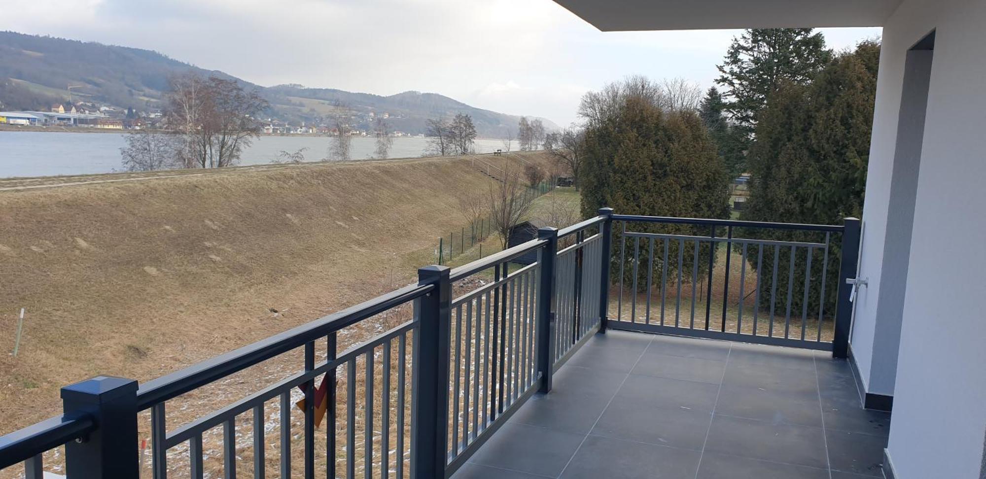 Apartment An Der Donau Krumnussbaum ภายนอก รูปภาพ